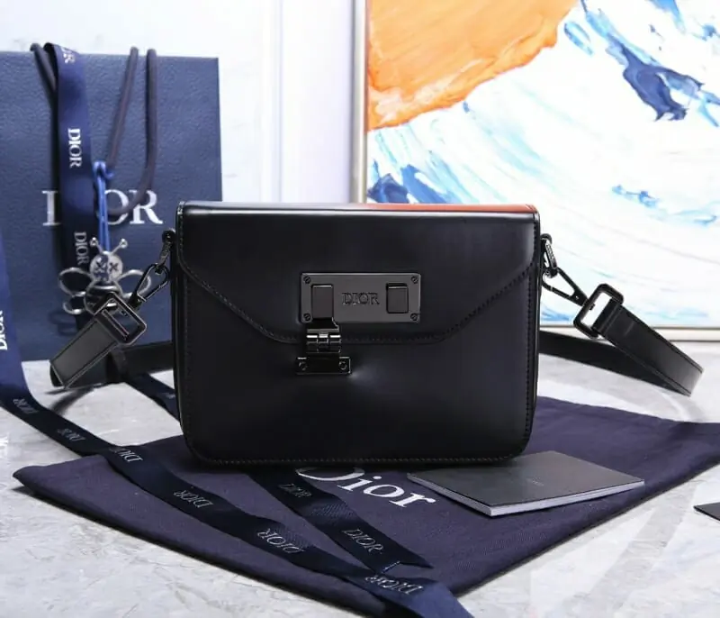 christian dior aaa homme mini sac a main s_114b1a5